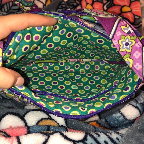 vera bradley cross body. - Picture 3 of 5